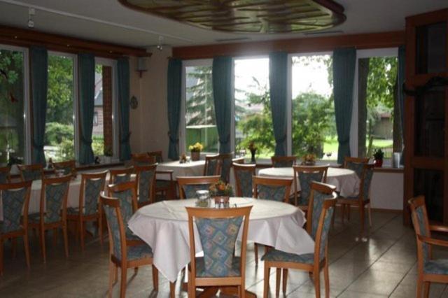 Hotel-Gasthaus Burmester 하이데나우 외부 사진